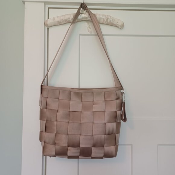 Harvey's Original Seatbelt Extra Large Purse/Tote Blush Beige - Picture 2 of 16